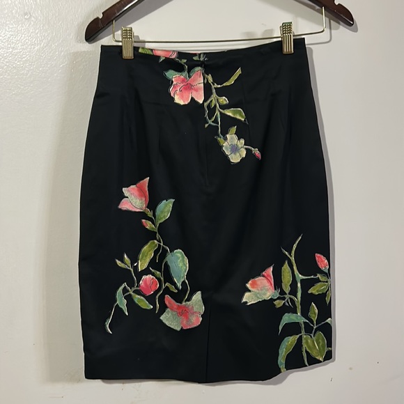 RICHARD TYLER COUTURE floral silk lined skirt. Size 4 - Picture 3 of 8